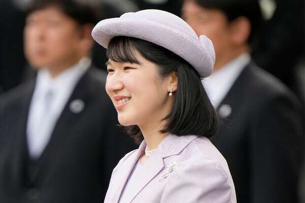 愛子さまの新しい帽子スタイルが春を彩る