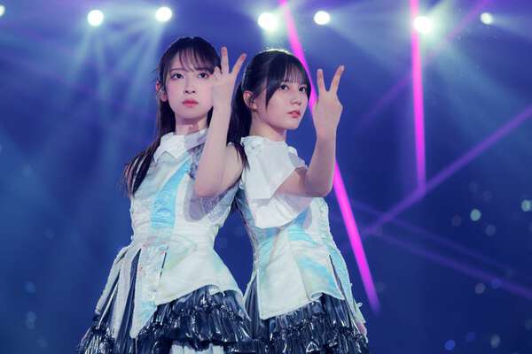 小坂菜緒 16種コンプ MONSTER GROOVE 日向坂46、金村美玖＆小坂菜緒座長のアリーナツアー完走 新たな挑戦