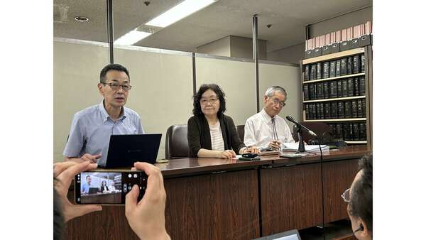 裁断済み　これから始めるIVR 山上真士著 これから始めるIVR | 山上 卓士 |本 | 通販 | Amazon