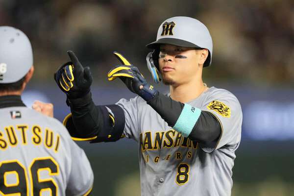 新品★侍ジャパン★WBC佐藤輝明が中野から引き継ぐ背番号７★阪神タイガース★縦縞 2冠王」阪神・佐藤輝明のWBC侍ジャパン選出あるか 当落線上