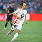 惜しかった」三笘薫の仕掛け→久保建英が“逆足”フィニッシュ。開始11分