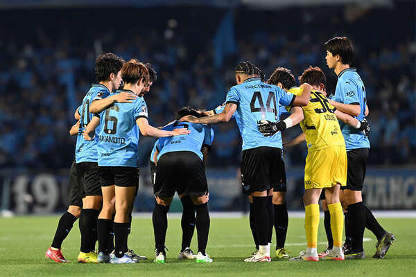 高井幸大の背番号「2」…21歳が継承「嬉しい」 川崎が新体制発表「全員