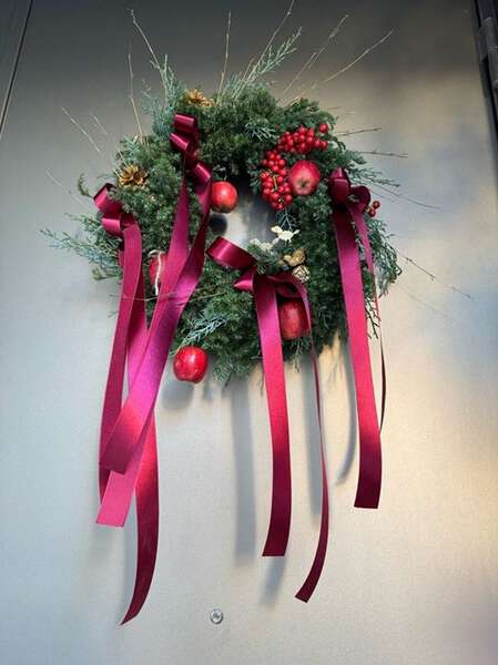 堀ちえみ、オーダーメイドのクリスマスリースを公開「世界にひとつだけ