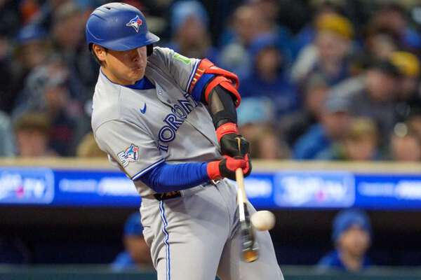岡本和真、8試合ぶり20号 30歳初アーチに敵地騒然…村上と並び日本人1年