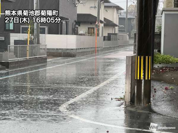 西日本で一時的に土砂降りの雨 夜にかけて雷雨に注意|au Webポータル
