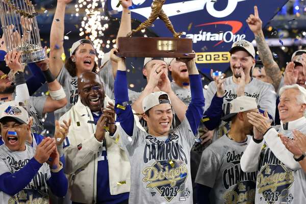 ドジャース　王朝　ワールドシリーズへの道のり　&　LAタイムズ新聞 王朝ドジャース」LA紙記者が感慨「野球を台無しにしたのではなく、復活