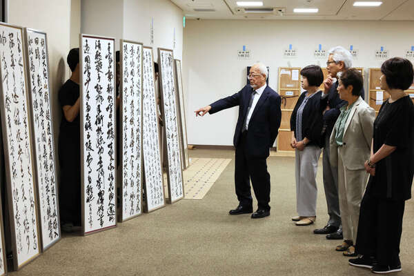第73回河北書道展の作品審査 入賞・入選715点決まる 開幕は9月、仙台