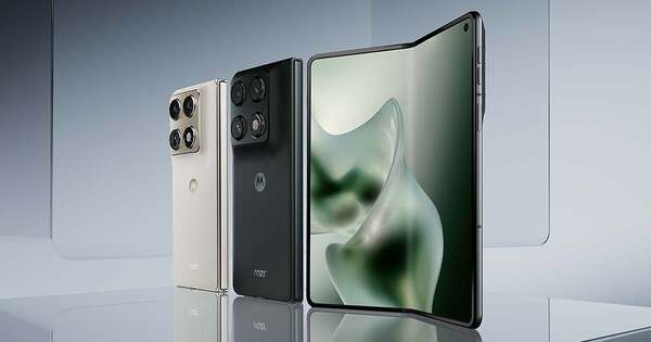 折りたたみスマホでも最高峰のカメラ、モトローラ「motorola razr fold