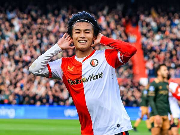 フェイエノールト上田綺世が偉業達成！ 今季25ゴールでエールディビジ