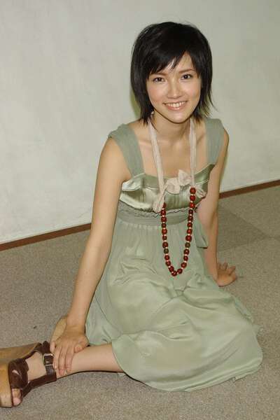 星野真理　ペットの犬が私を見て怯えるほど、自宅で絶叫の練習をしてました|au Webポータル