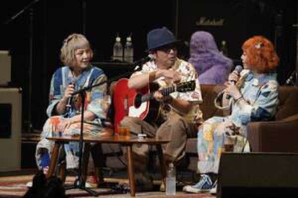PUFFY、デビュー30周年「この2人で良かった」恩師・奥田民生も