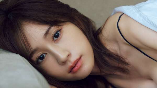 前田敦子の写真集から未公開カット解禁！