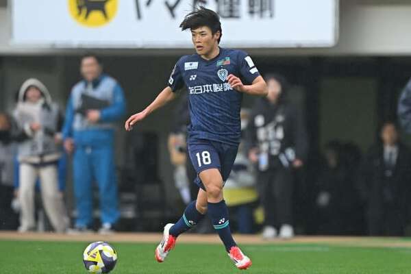 僕より凄い」小野伸二が満点と絶賛！ 福岡の27歳アタッカーが