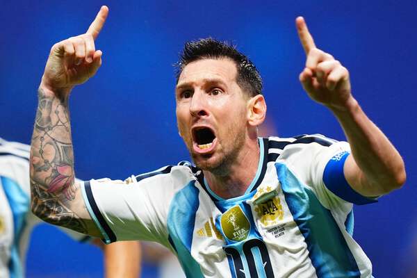 アルゼンチン代表、0-2から3-2大逆転勝ち！「まさに神試合」ロメロ