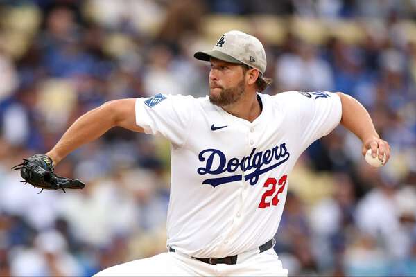 クレイトン・カーショー ボブルヘッド ドジャース　ドジャースタジアム来場者限定 Yahoo!オークション -「カーショウ ボブルヘッド」の落札相場
