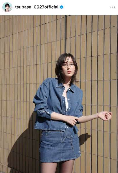 愛犬とピクニックを楽しむ本田翼の魅力