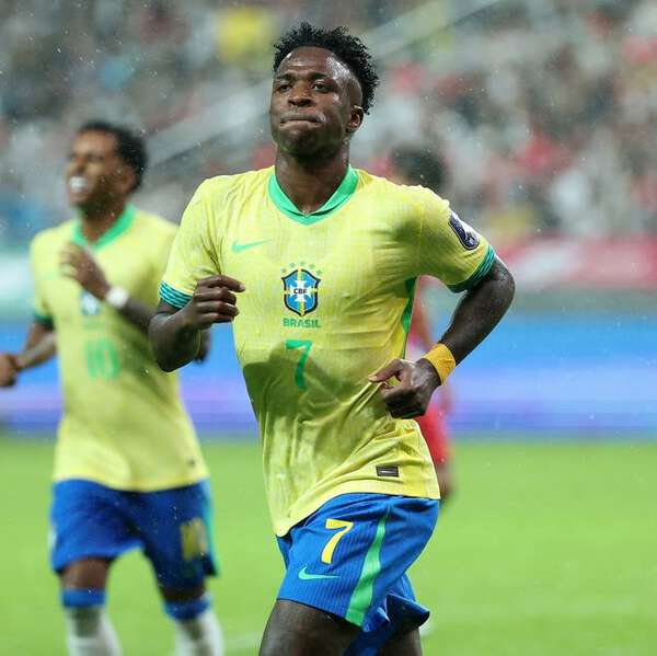 なんだこの最終ラインは」「1失点はありえそう」日本戦に臨むセレソン