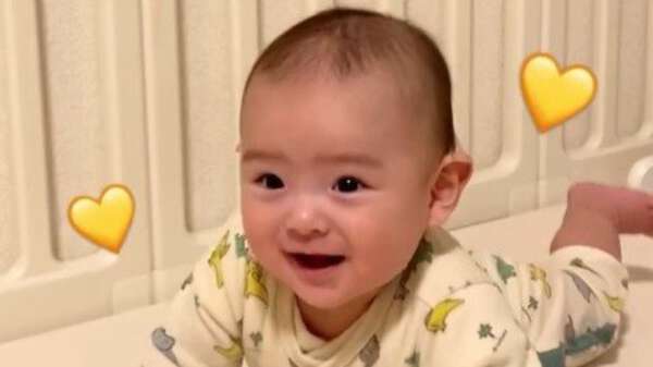 生後6ヵ月赤ちゃん ママにはニコニコ！パパにはまさかの“塩対応”!?真逆