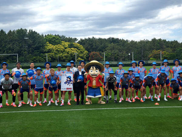 新世界に連れていきます」日本代表が麦わらの一味に！“SAMURAI BLUE