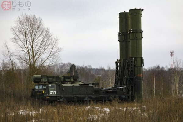 ロシア軍 m21 ロシア軍の重要な防空兵器が「撃破される瞬間」を捉えた映像が公開