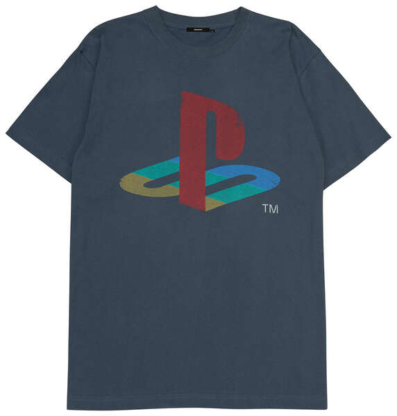 初代プレステ30周年記念のロゴTシャツは職人の手仕事が光る超
