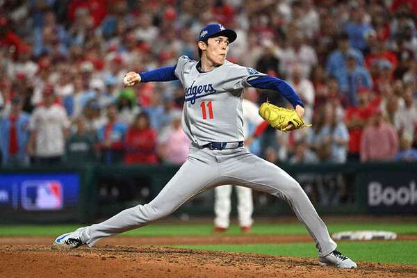 佐々木朗希ワンオブワン 佐々木朗希の1球に騒然「異次元の軌道」「もうズルなんよ」 一流