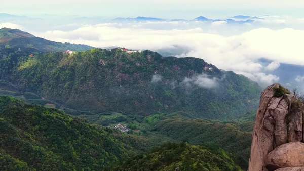 春の九華山で観る雲海の魅力