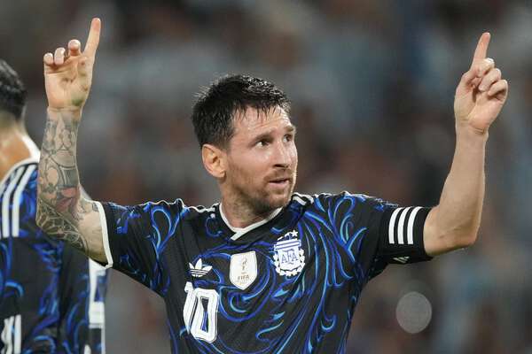アルゼンチンがW杯メンバー発表 メッシが6度目の大舞台へ…21歳の超新星